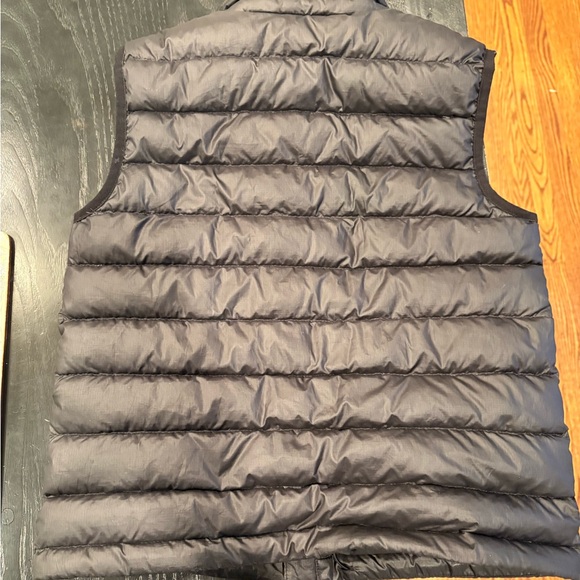 Kids Patagonia Black Down Sweater Vest - Picture 3 of 4